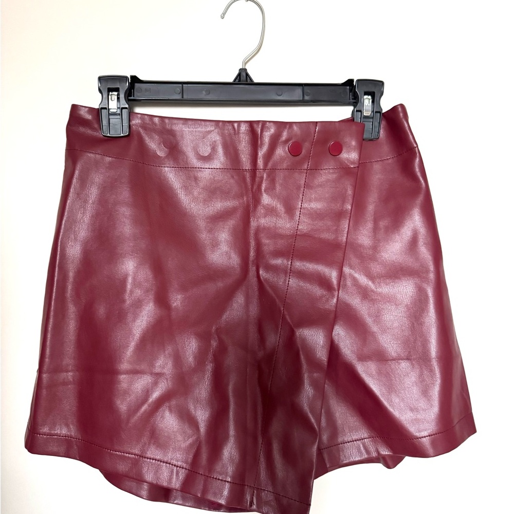 Women's Burgundy Leather Skort